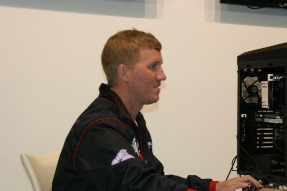 [CeBIT 2012] Au CeBIT, on se prosterne.