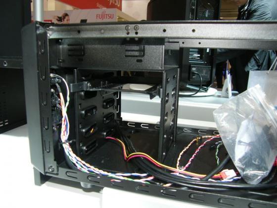 [CeBIT 2012] Cooler Master Elite 120, du Mini-ITX qui envoie