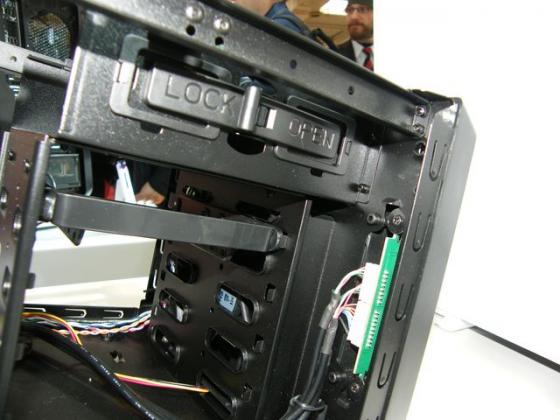 [CeBIT 2012] Cooler Master Elite 120, du Mini-ITX qui envoie