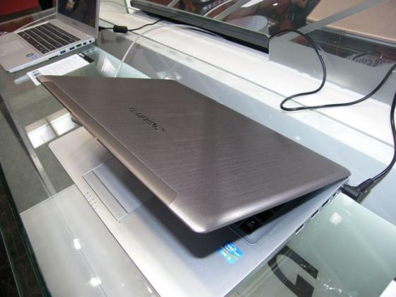 [CeBIT 2012] Gigabyte : ah, des Mac sous Windows 8