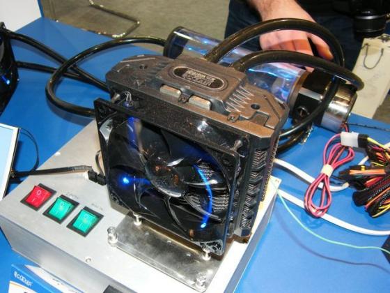 [CeBIT] Un petit tour chez PCCooler, avec le wataircooling W120