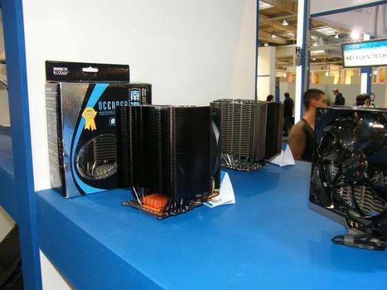 [CeBIT] Un petit tour chez PCCooler, avec le wataircooling W120