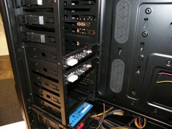 [CeBIT 2012] Venuze VC701, c'est effectivement tr�s gros !
