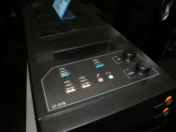 [CeBIT 2012] Passage �clair chez Chieftec