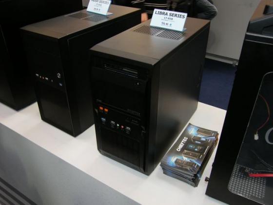 [CeBIT 2012] Passage �clair chez Chieftec
