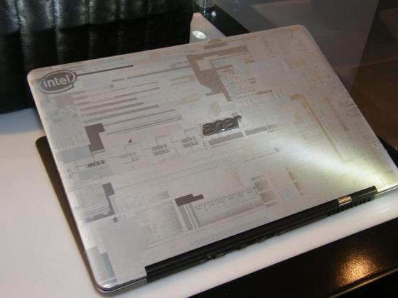 [CeBIT] Un tr�s beau portable Acer chez Intel
