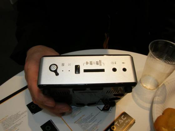 [CeBIT 2012] What's up Mister Zotac ?