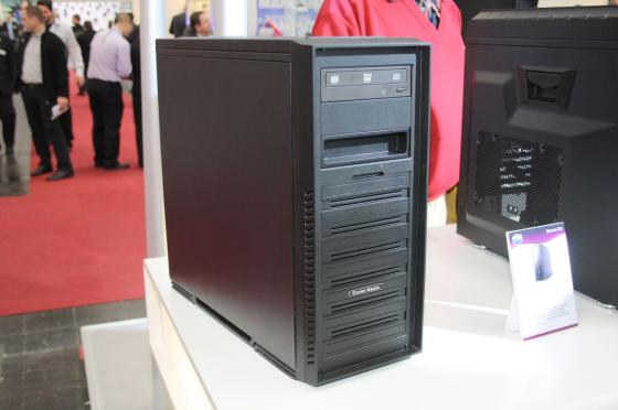 [CeBIT 2012] Silencio 650 by Cooler Master, trs intressant