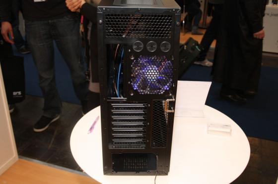 [CeBIT 2012] Claymore 300, 1000, des boitiers int�ressants