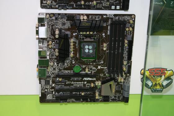 [CeBIT 2012] Asrock : un max d'image pour d�couvrir tout le Z/Q/B 7x de la marque