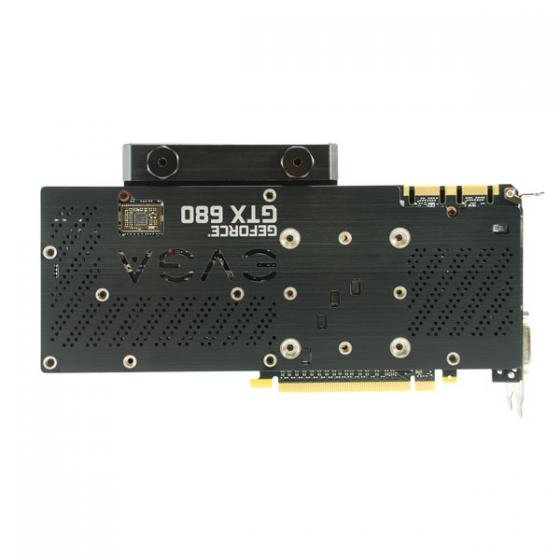 La GTX 680 Hydrocooper d'EVGA