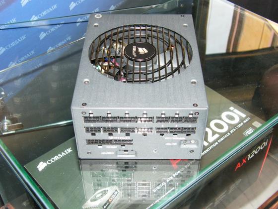 [Computex 2012] Corsair AX 1200i : une alimentation monitorée et réglable