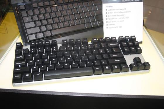 [Computex 2012] Sharkoon : Vers un clavier mca  la base en Alu trs miam