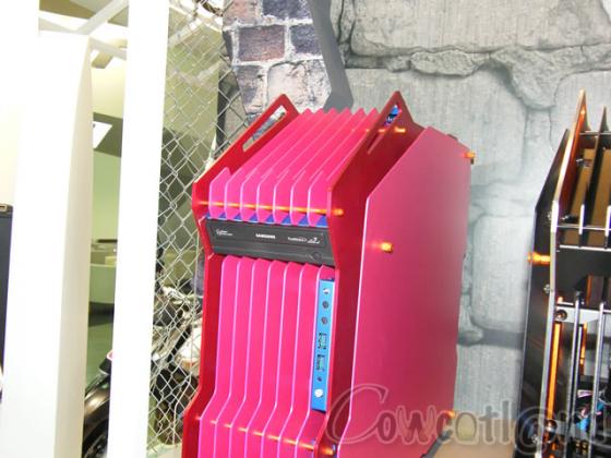[Cowcotland 2012] Le reste chez In Win ? Du tr�s tr�s lourd !