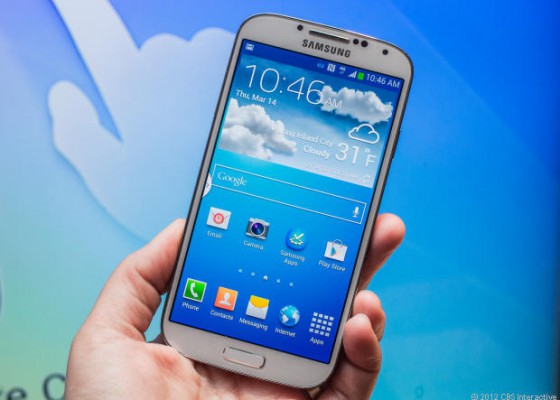 samsng-galaxy-s4 smartphone