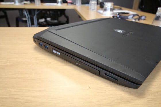 asus g750 portable-gamer asus