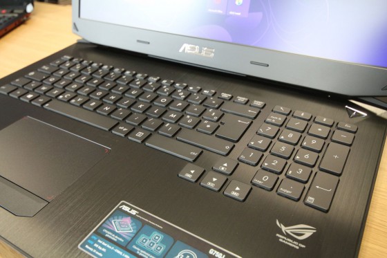 asus g750 portable-gamer asus
