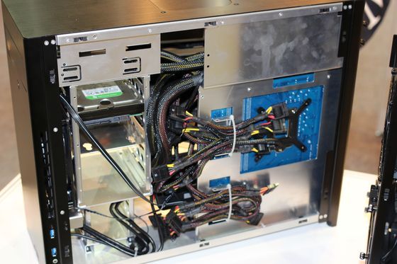 computex 2013 lian li pc-v360 pc-10n place watercooling aio
