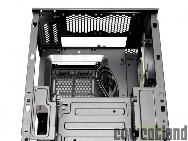 cowcotland decouverte corsair obsidian 250d