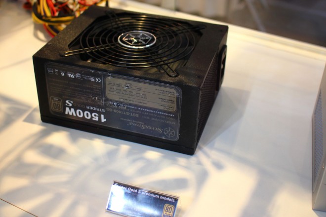 cebit-silverstone strider 1500 gold nightjar platinum