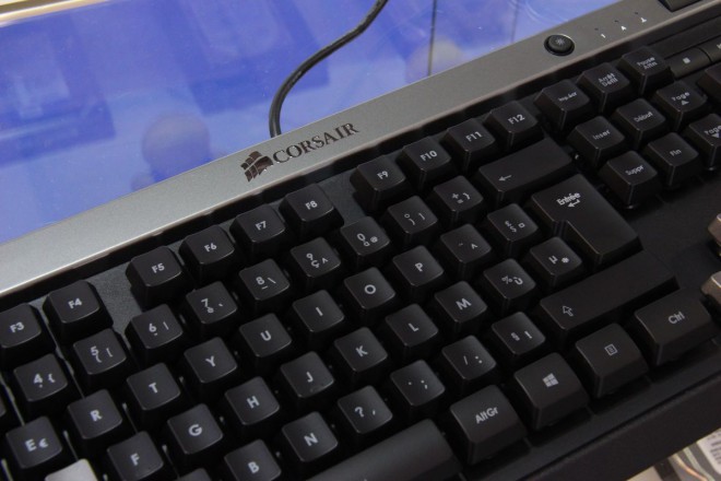 ga-2014 clavier corsair k40