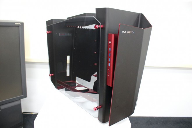 https://www.cowcotland.com/images/news/2014/06/computex-2014-in-win-s-frame-boitier-1.JPG