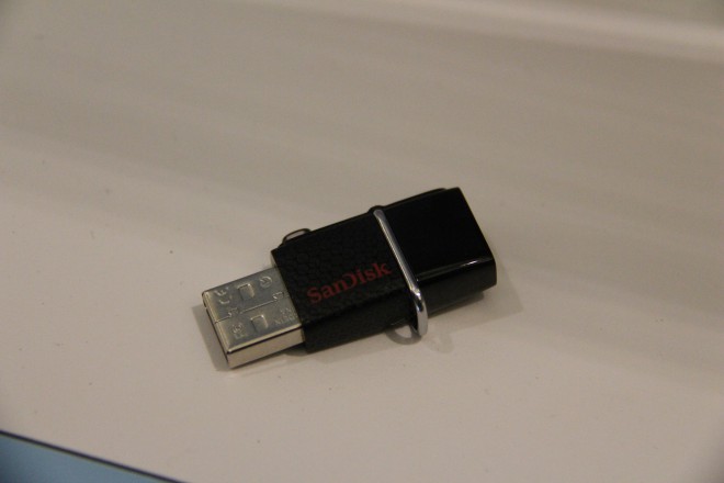 ces-2015 ssd cle-usb stockage