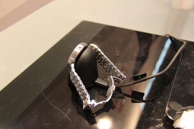 itp 2015 motorola 360 bracelet acier montre