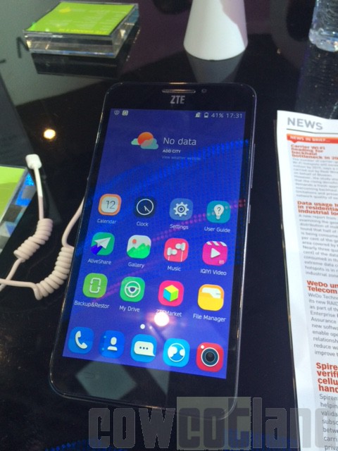 mwc 2015 zte grand s3 smartphone reconnait votre retine