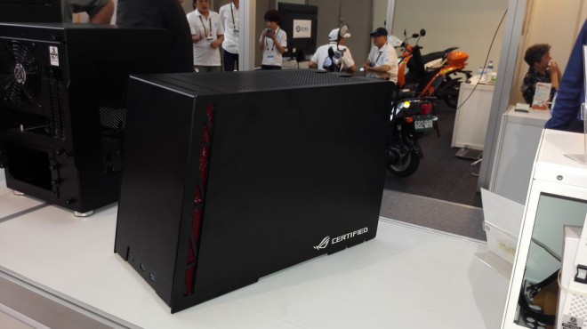 Computex 2015 : PC-Q17, Lian Li et ASUS RoG sur un boitier Mini-ITX computex 2015 pc-q17 lian li asus rog boitier mini-itx
