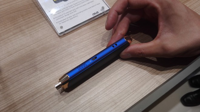 IFA 2015 : ASUS VivoStick, le PC de poche qui a la classe ifa 2015 asus vivostick pc poche classe