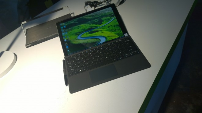 next acer 2016 switch alpha 12 grosse montee gamme core i7 passif