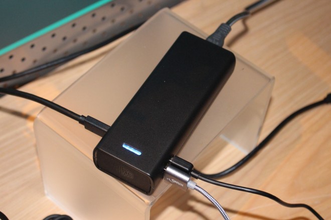 cooler master smart adapter chargeur intelligent gere jusqu trois appareils