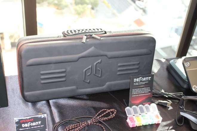 epicgear camoufle clavier defiant