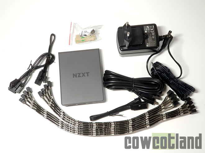 test NZXT HUE2 Ambient RGB Lighting Kit