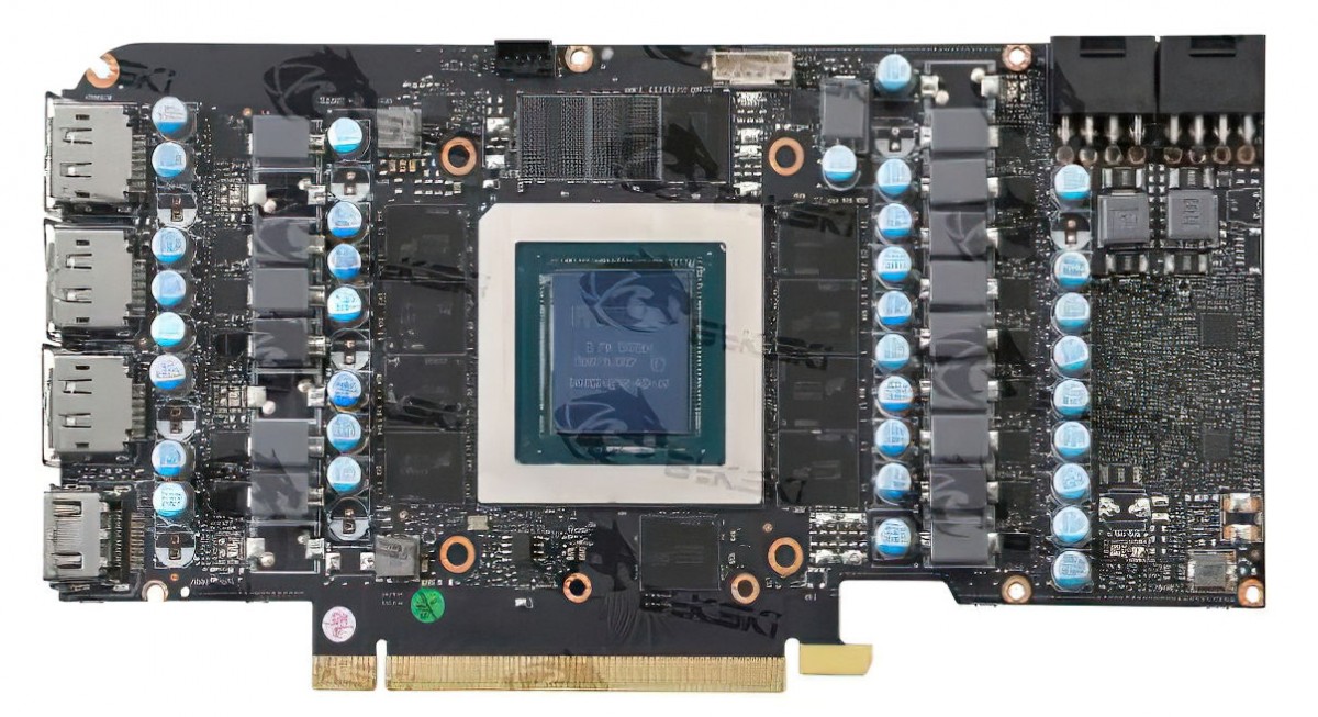 Voilà donc, en images, les PCB de références des GeForce RTX 3080 et 3090