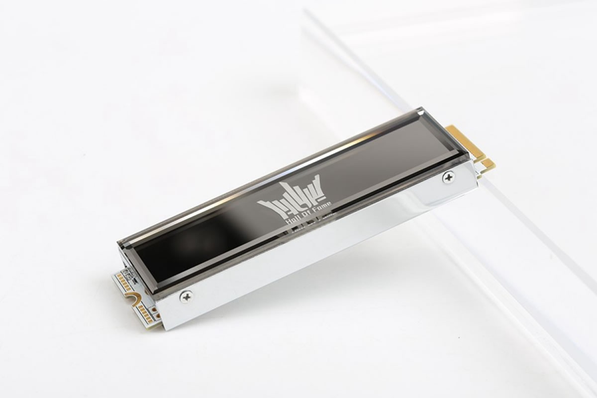 SSD HOF EXTREME : GALAX passe aussi à 7000 Mo/sec en lecture et 6850 Mo/sec en écriture...