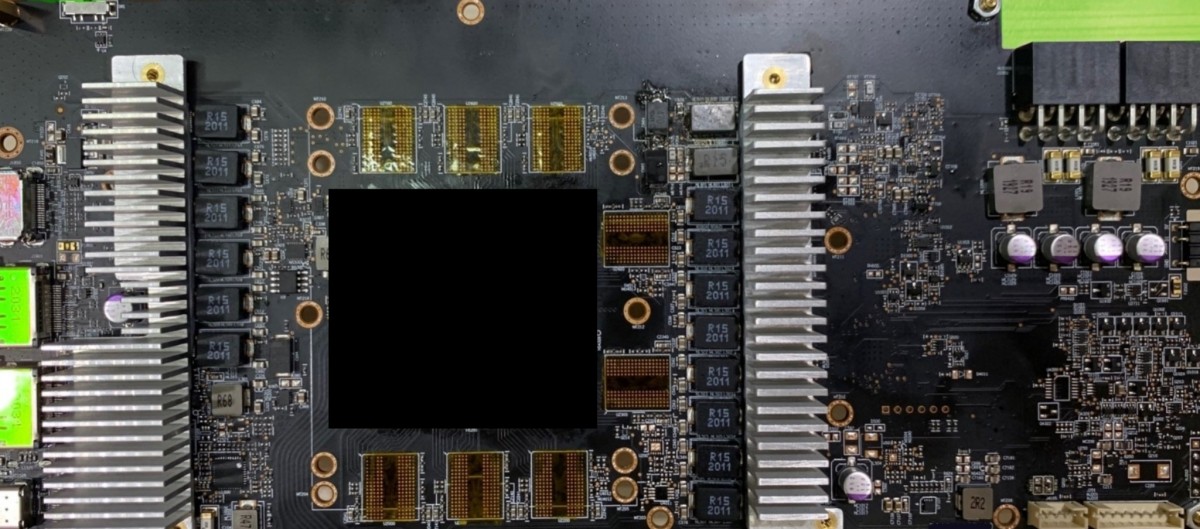 Un supposé PCB de RX 6000 Big Navi se montre