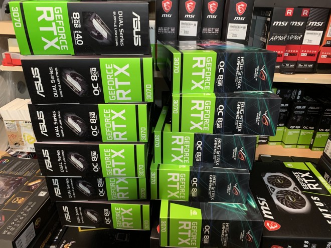 GeForce RTX 3000 bloques magasins faute de processeur