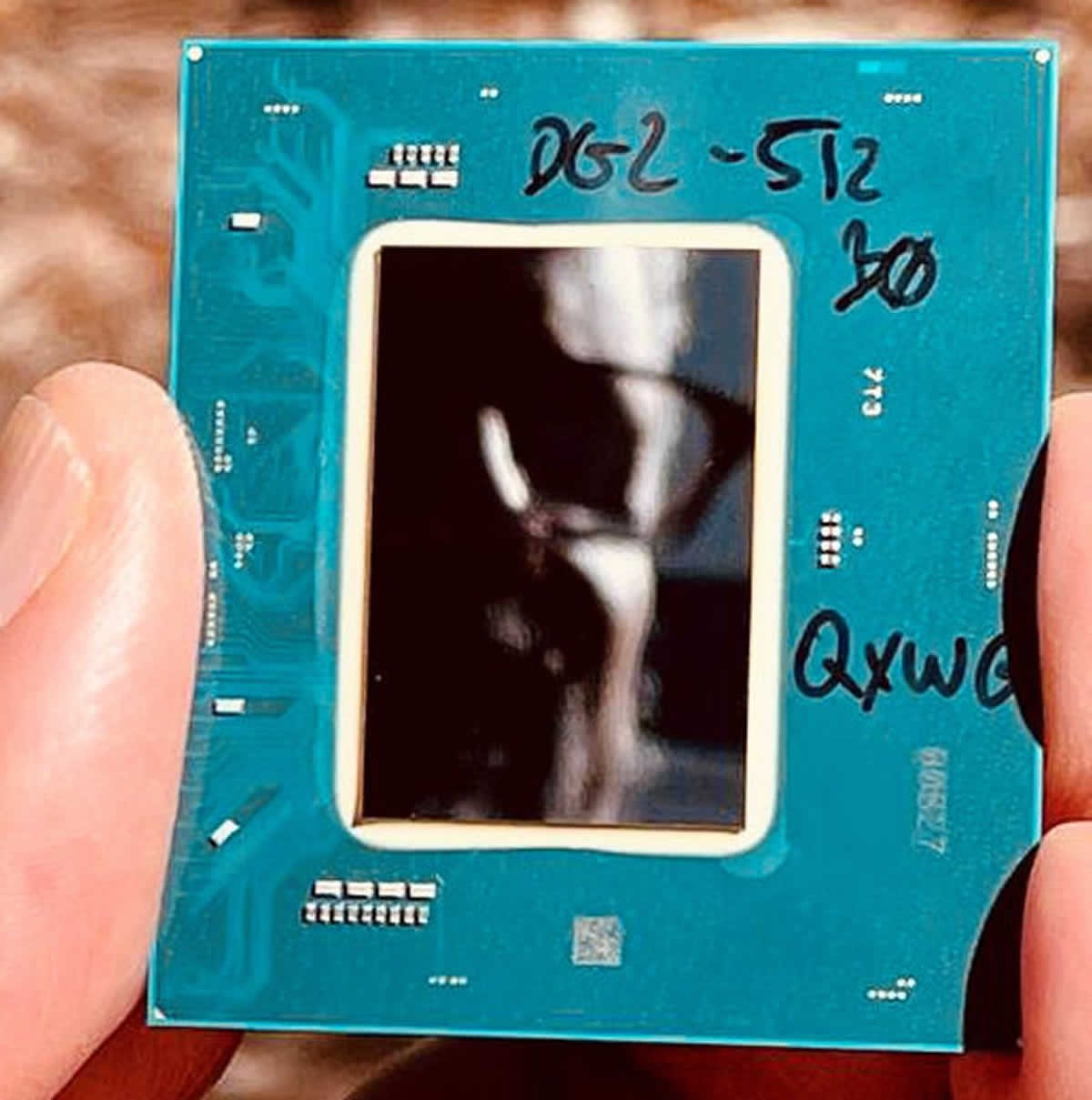 Voilà une première image du GPU Intel DG2-512 avec ses 4096 SP