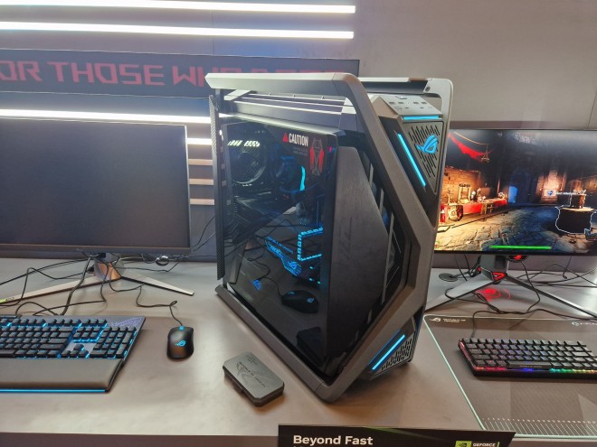 https://www.cowcotland.com/images/news/2023/01/asus-hyperion.jpg