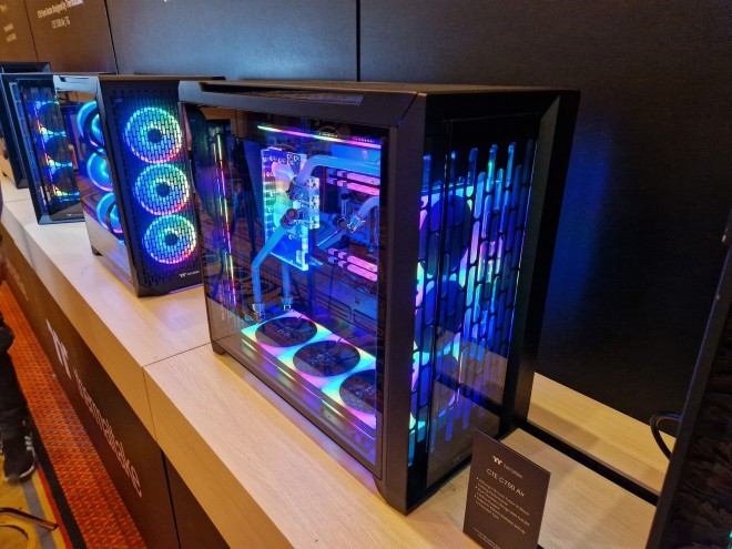 ces2013 boitiers thermaltake