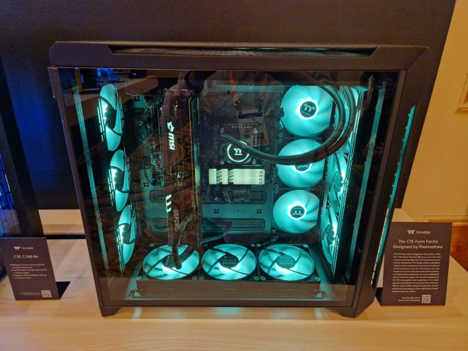 ces2013 boitiers thermaltake