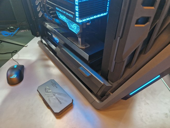 CES2023 ASUS ROG Hyperion