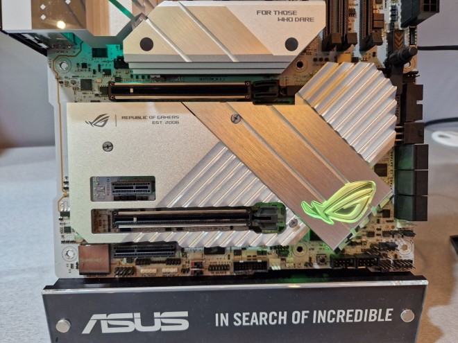 ces2023 asus rog-maximus-z790-apex