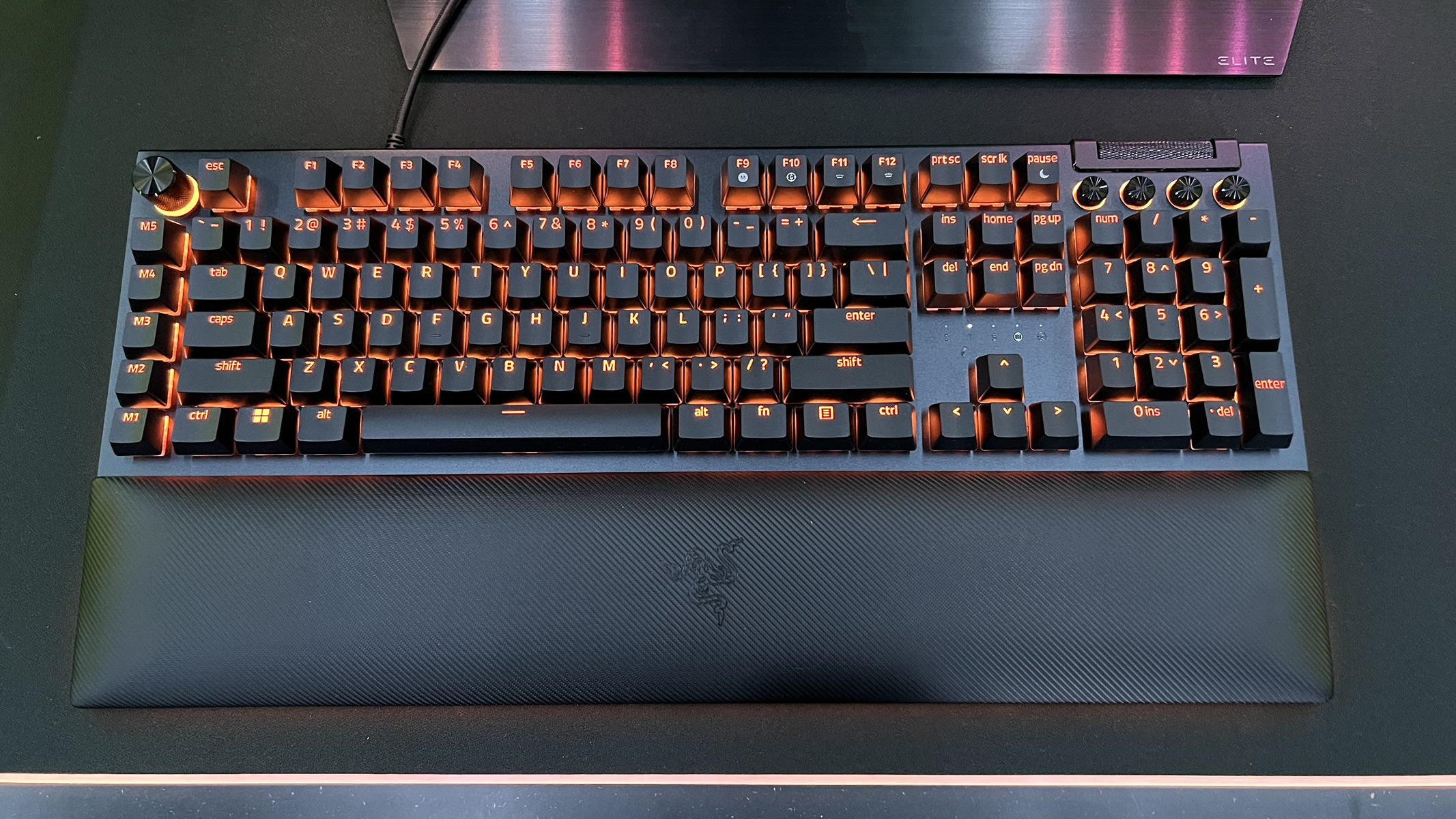 Razer annonce son nouveau clavier BlackWidow V4 Pro, qui fait le