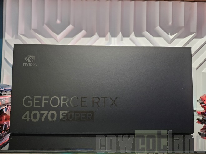 [Unboxing] NVIDIA RTX 4070 SUPER Founders Edition