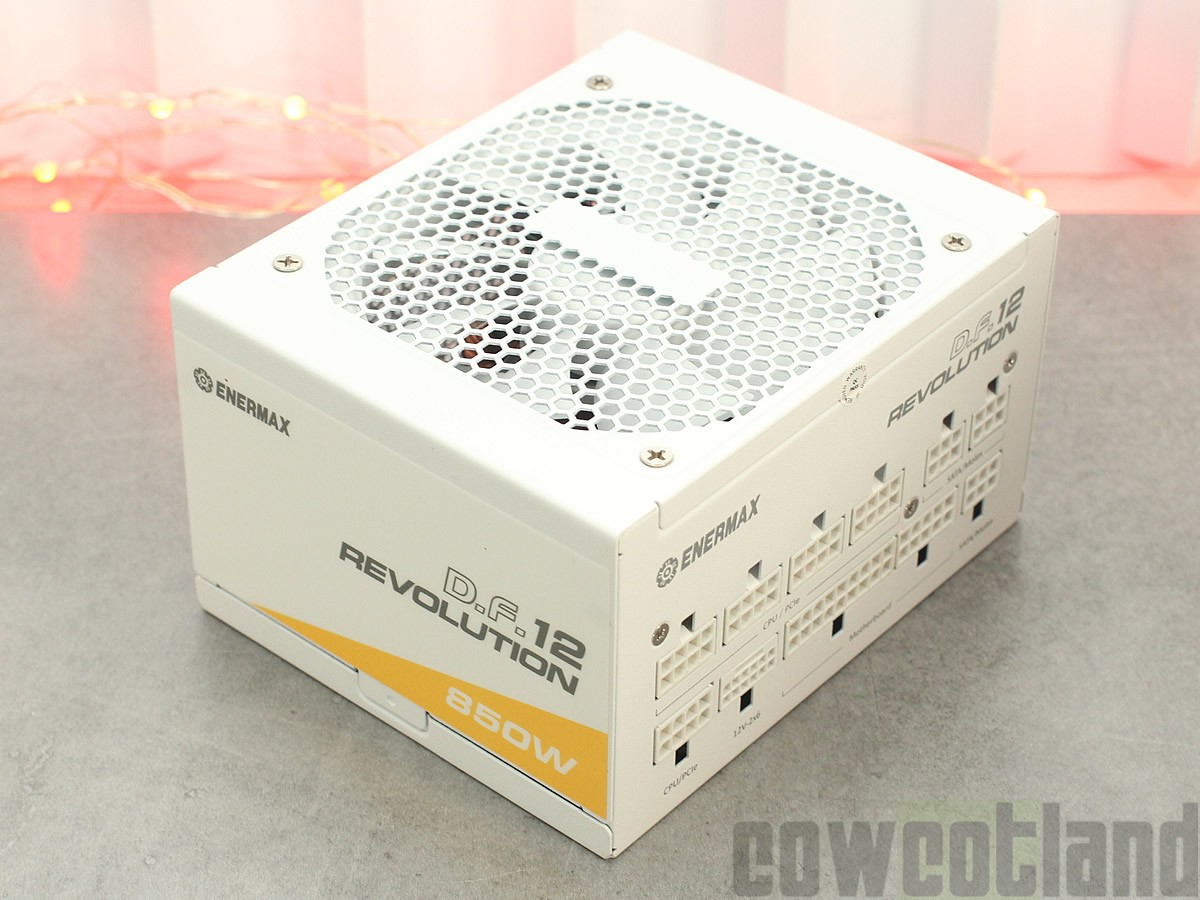 ENERMAX DF.12 Revolution 850 watts : Petite, blanche et ATX 3.1