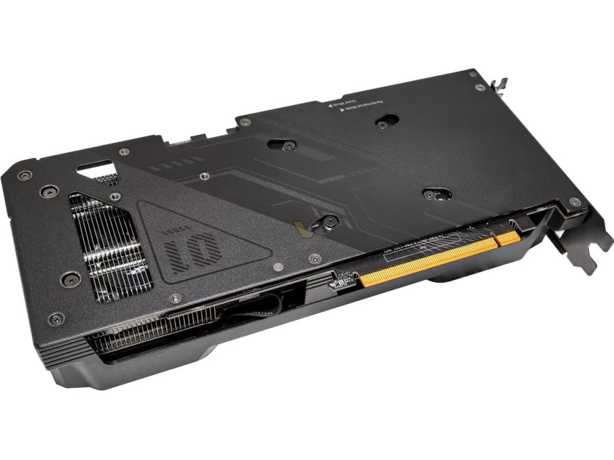 ASUS dévoile une Radeon RX 6750 GRE ATS