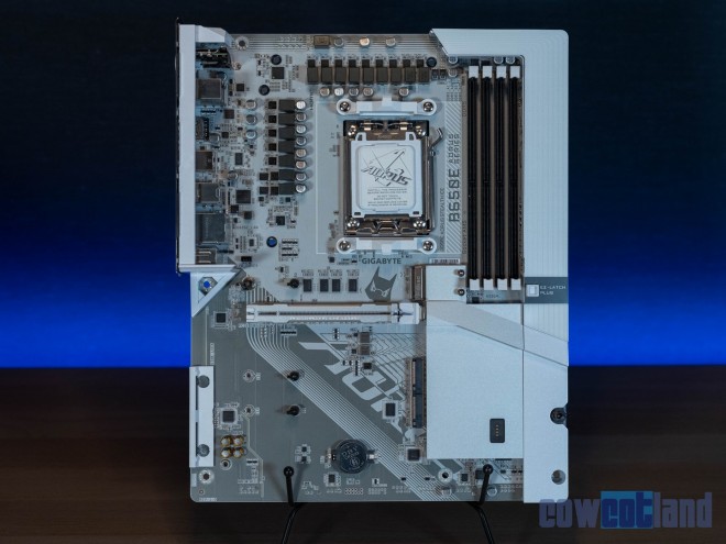 GIGABYTE STEALTH